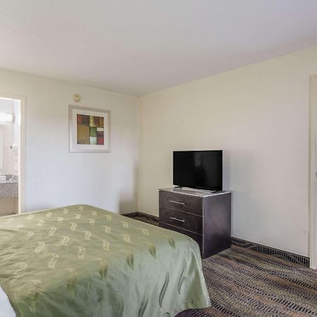 Quality Inn & Suites Conference Center Томасвилл Экстерьер фото
