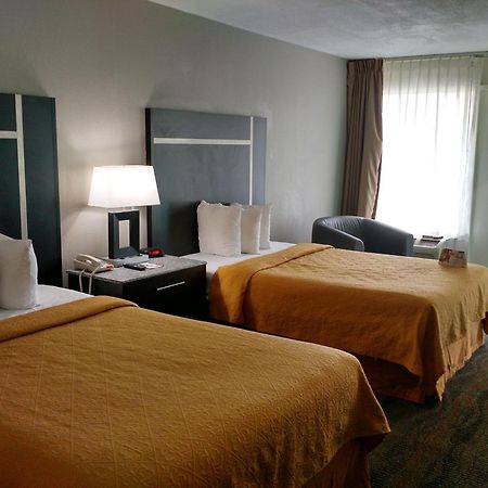 Quality Inn & Suites Conference Center Томасвилл Экстерьер фото