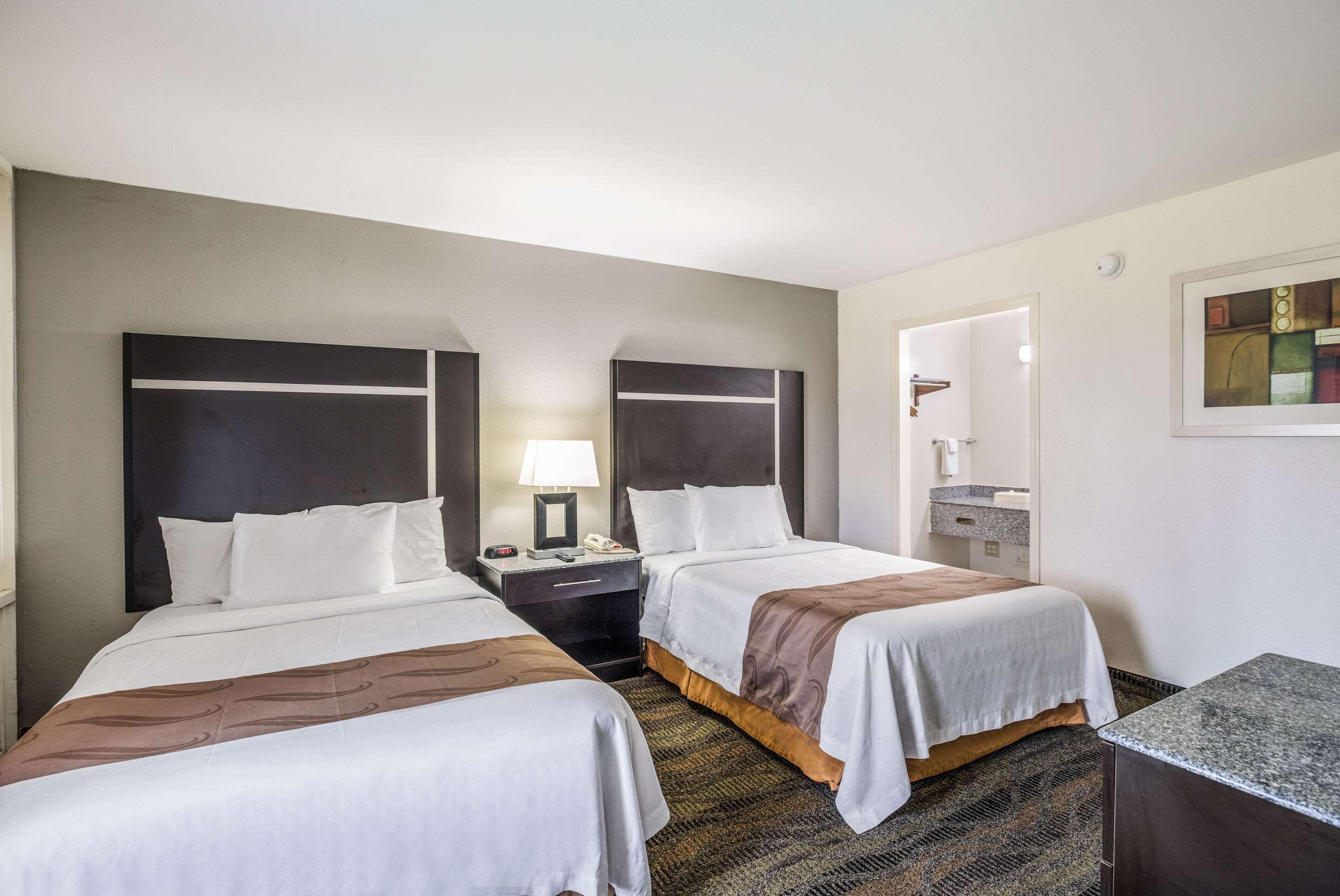 Quality Inn & Suites Conference Center Томасвилл Экстерьер фото